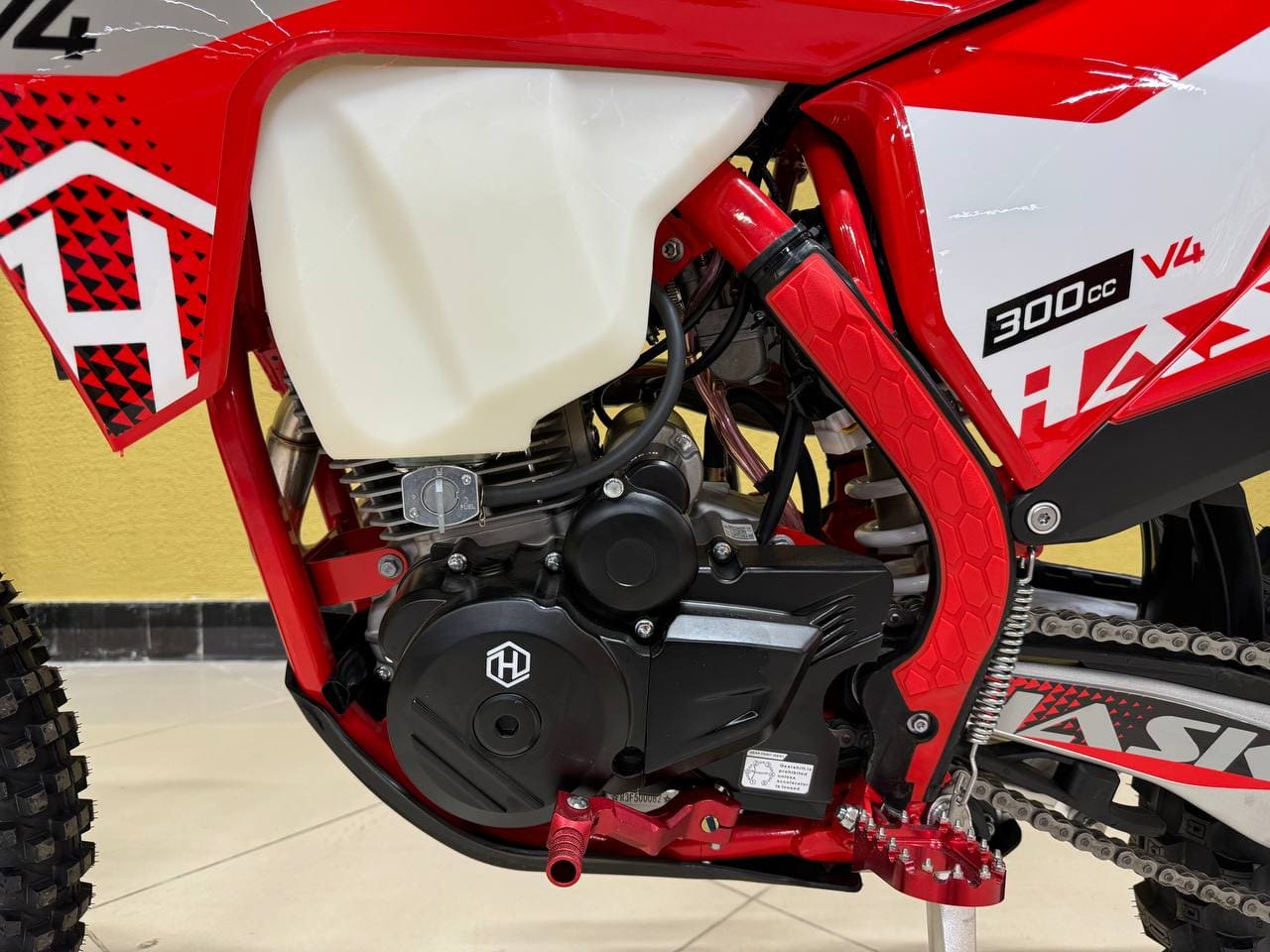 Купить Мотоцикл HASKY V4 Racing ENDURO в Москве фото8