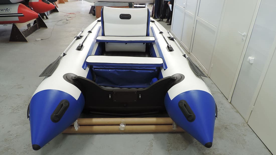 Купить Лодка ПВХ COMPAS 430 в Москве фото2