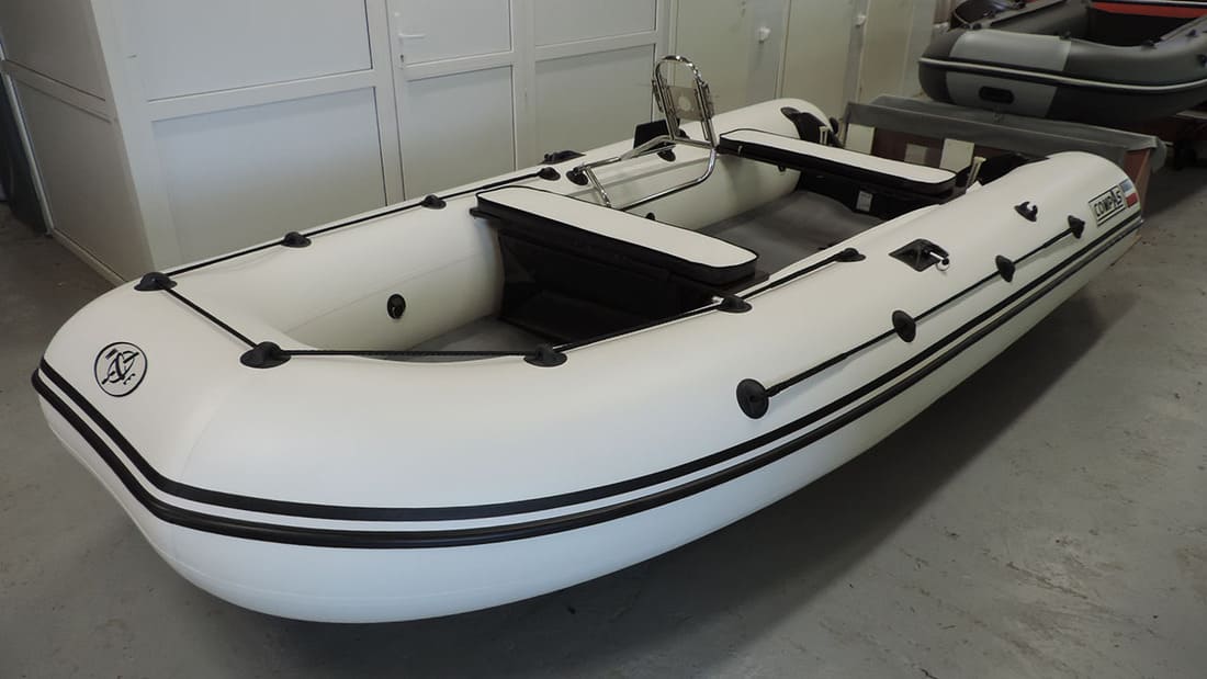 Купить Лодка ПВХ COMPAS 430 в Москве фото4