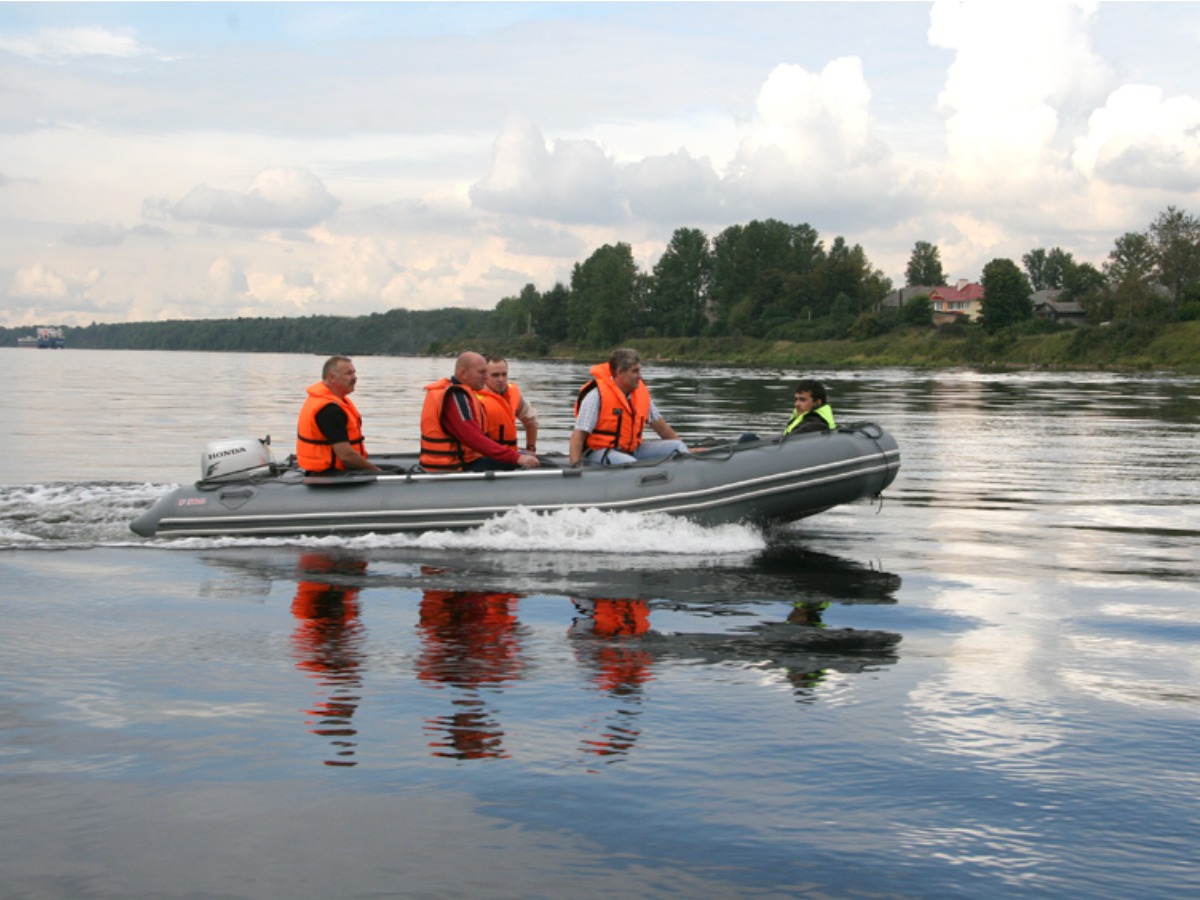 Купить Лодка ПВХ ФАВОРИТ F 500 в Москве фото5