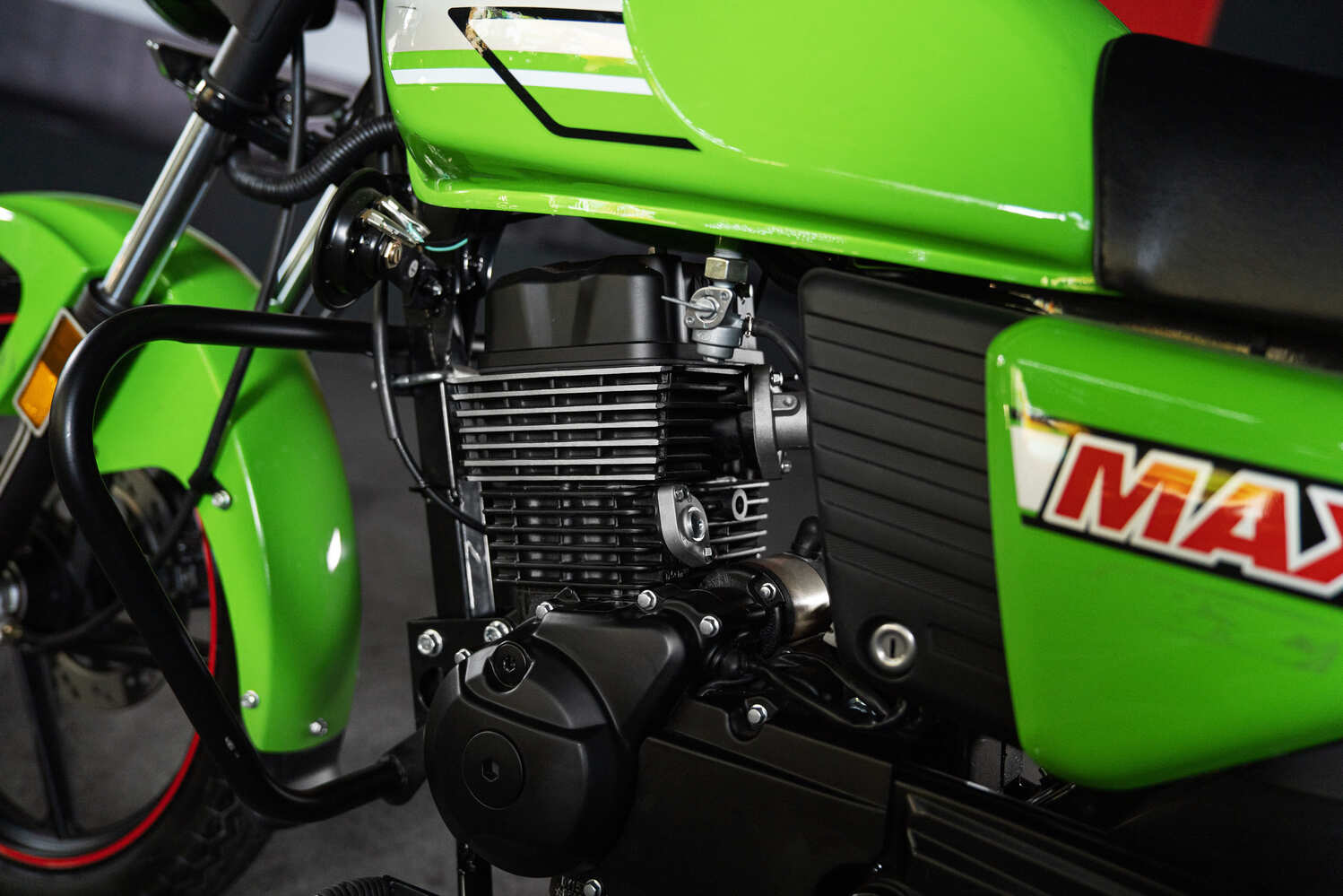 Купить Мотоцикл SHARMAX Street Bike D Editions 200 (2024) в Москве фото26