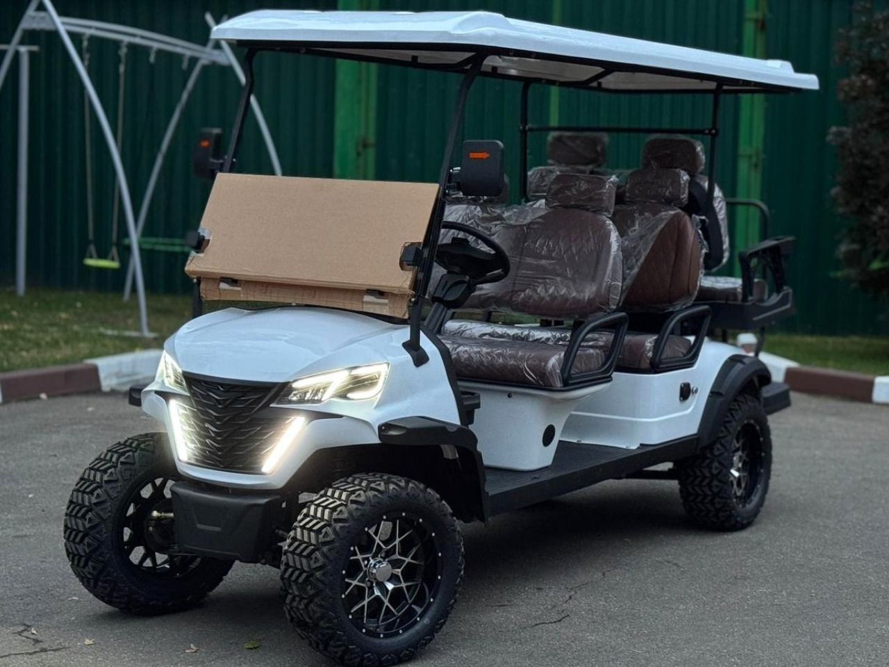 Купить Гольфкар EV SYSTEMS Maximus 4+2 в Москве фото3
