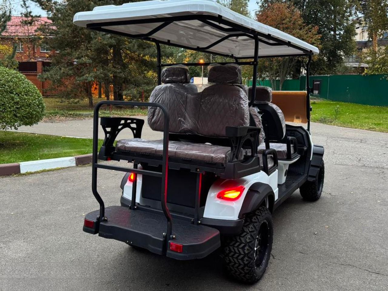 Купить Гольфкар EV SYSTEMS Maximus 4+2 в Москве фото4