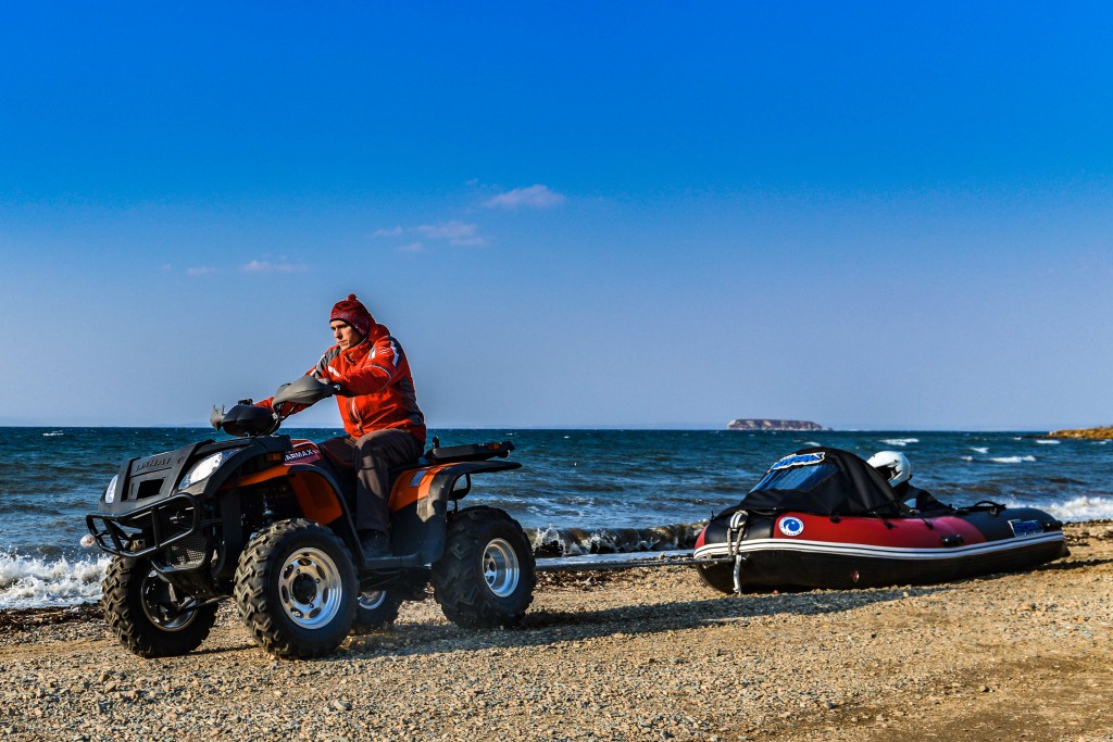 Купить Лодка ПВХ STORMLINE HEAVY DUTY AL 380 + 2х-тактный лодочный мотор TOHATSU M 25 S в Москве фото12