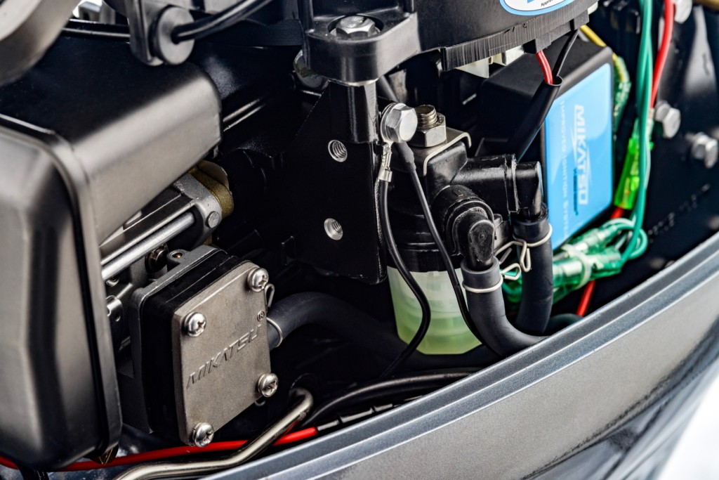 Купить Лодка ПВХ АДМИРАЛ 360 SPORT + 2х-тактный лодочный мотор MIKATSU M15FHS в Москве фото17