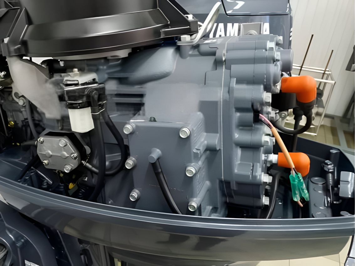 Купить 2х-тактный лодочный мотор YAMAHA 40XWS в Москве фото4