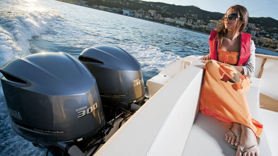 Купить 4х-тактный лодочный мотор YAMAHA F300BETX в Москве фото4