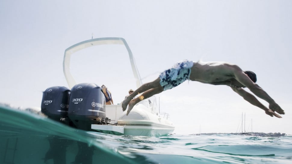 Купить 4х-тактный лодочный мотор YAMAHA F300BETU в Москве фото2