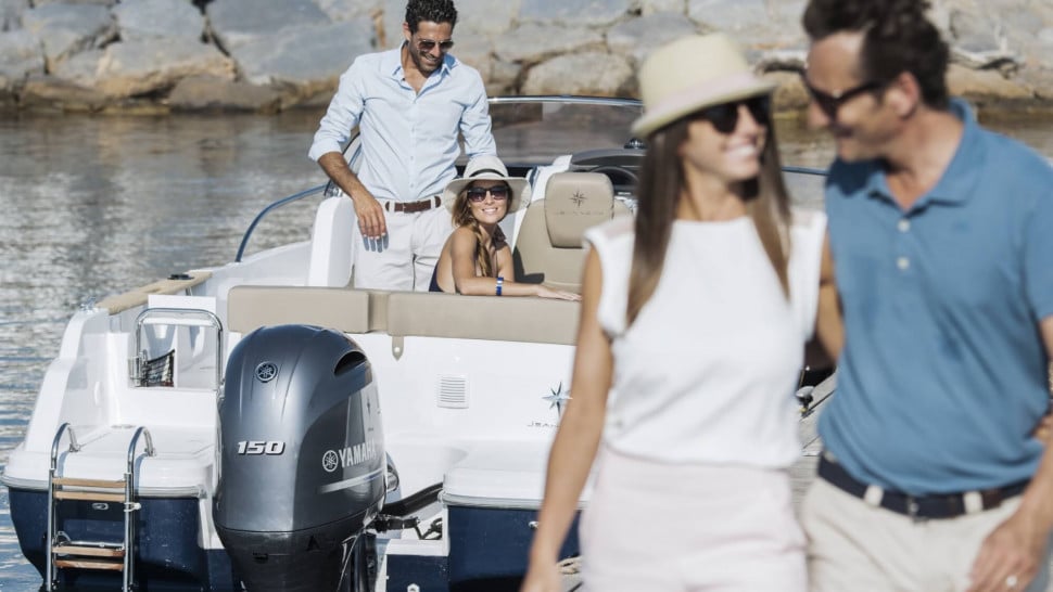 Купить 4х-тактный лодочный мотор YAMAHA F150DETX в Москве