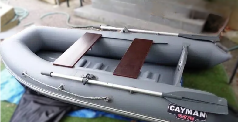 Купить Лодка ПВХ КАЙМАН N-275 в Москве