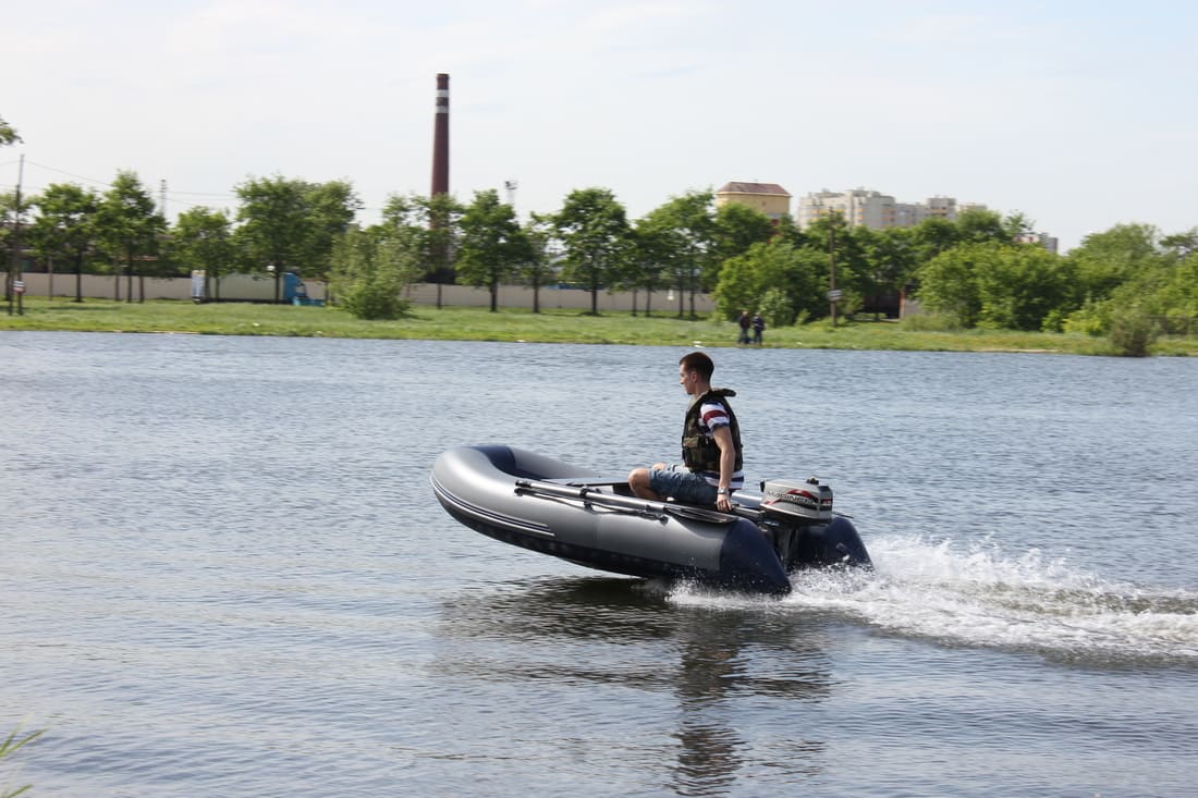 Купить Лодка ПВХ ФЛАГМАН 300 в Москве фото9