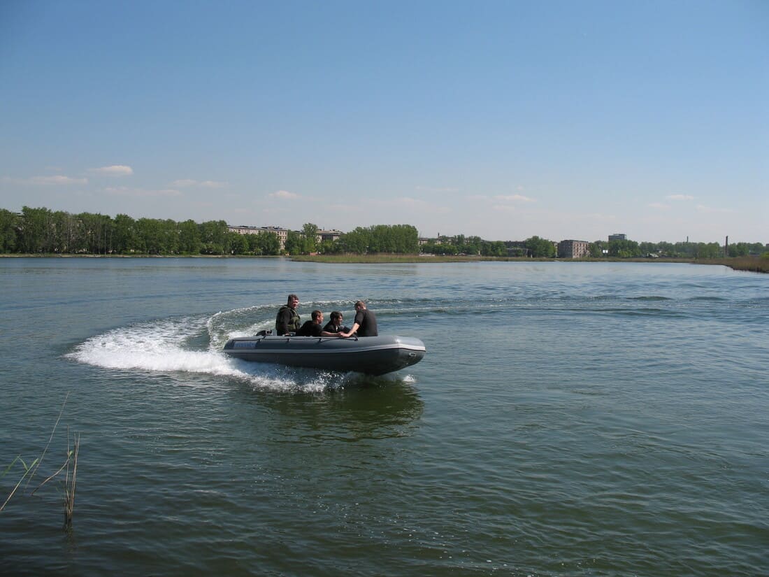 Купить Лодка ПВХ ФЛАГМАН 420 в Москве фото10