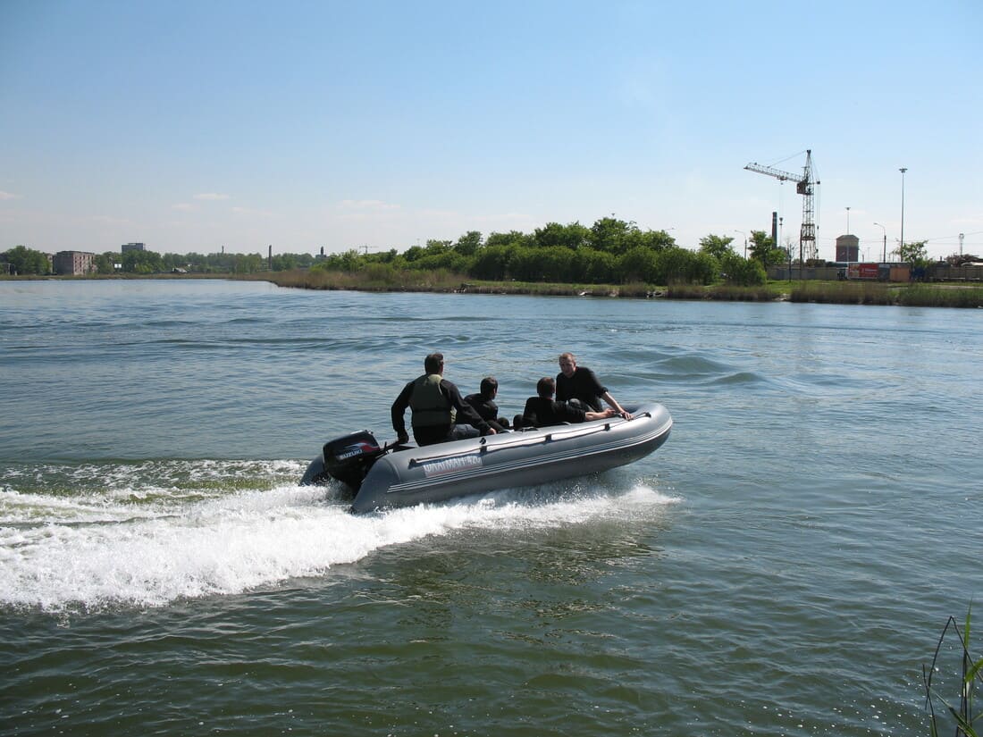 Купить Лодка ПВХ ФЛАГМАН 420 в Москве фото11