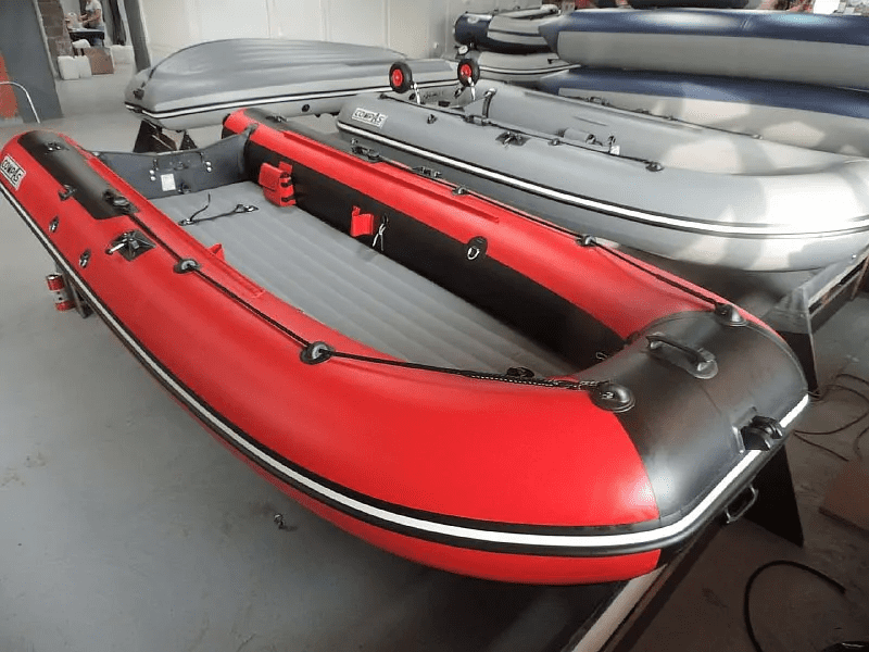 Купить Лодка ПВХ COMPAS 420 в Москве