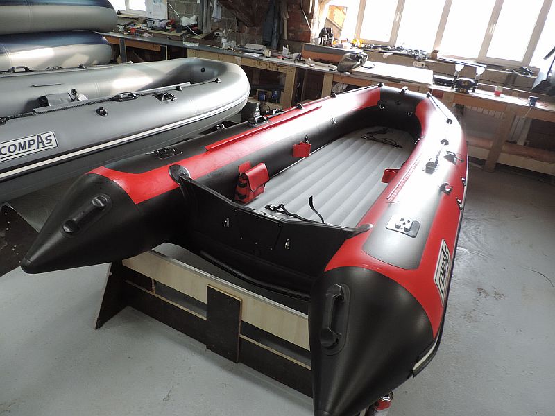 Купить Лодка ПВХ COMPAS 420 в Москве фото2